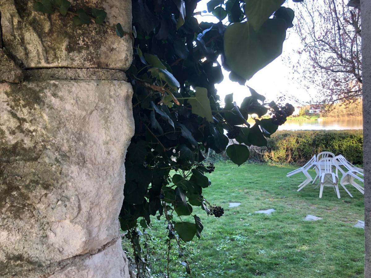 Behuard : Maison Vue Loire 外观 照片